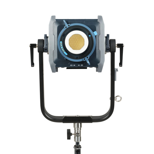 Студійне світло NANLUX Evoke 600C RGB LED Spotlight with trolley case (Evoke 600C KIT)