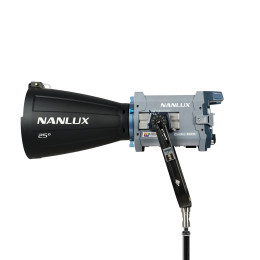 Студійне світло NANLUX Evoke 600C RGB LED Spotlight with trolley case (Evoke 600C KIT)