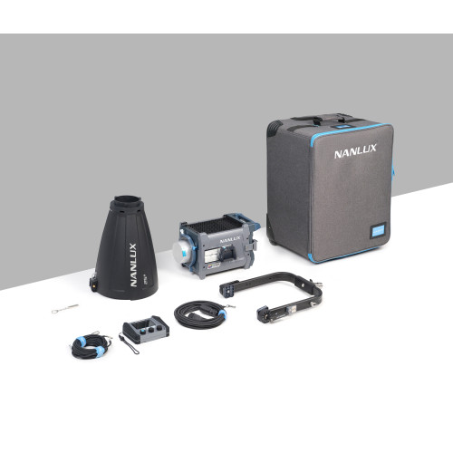 Студійне світло NANLUX Evoke 600C RGB LED Spotlight with trolley case (Evoke 600C KIT)